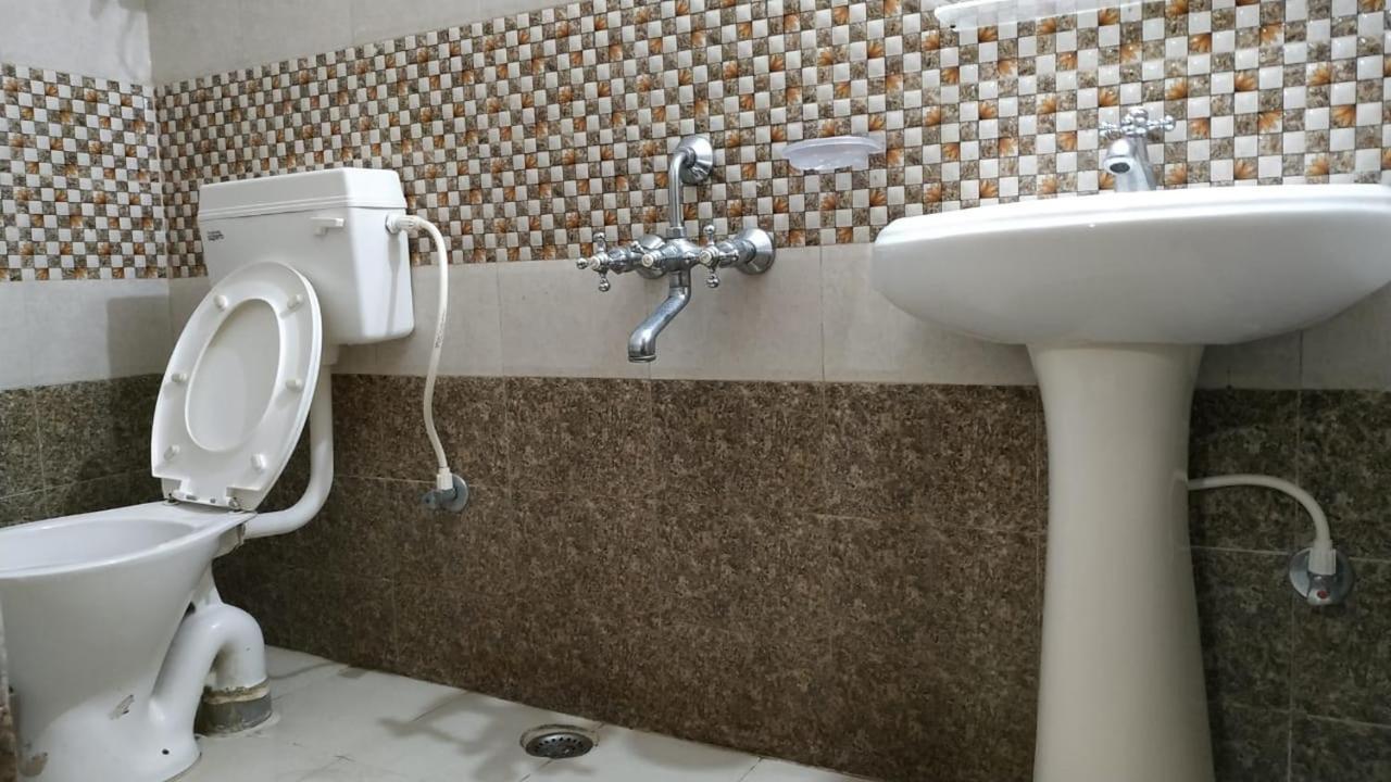 Nest Guest House Bhubaneswar Dış mekan fotoğraf